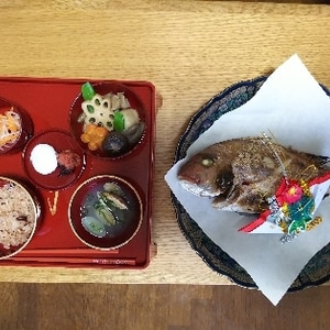 お食い初め♪魚焼きグリルで鯛の姿焼き